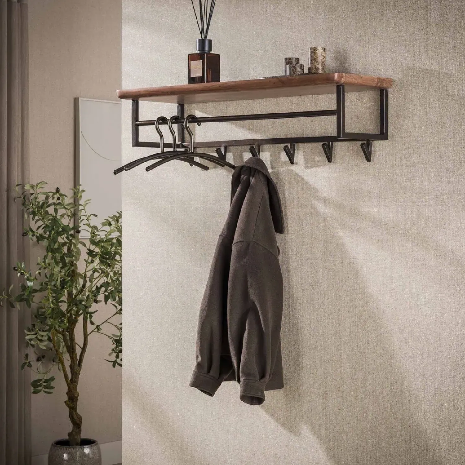 Kalfort Kapstokken|Stockton Kapstok met stang 6 haken Bruin 100cm