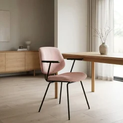Eleonora Eetkamerstoelen|Stoel Lynn met arml - roze fletcher
