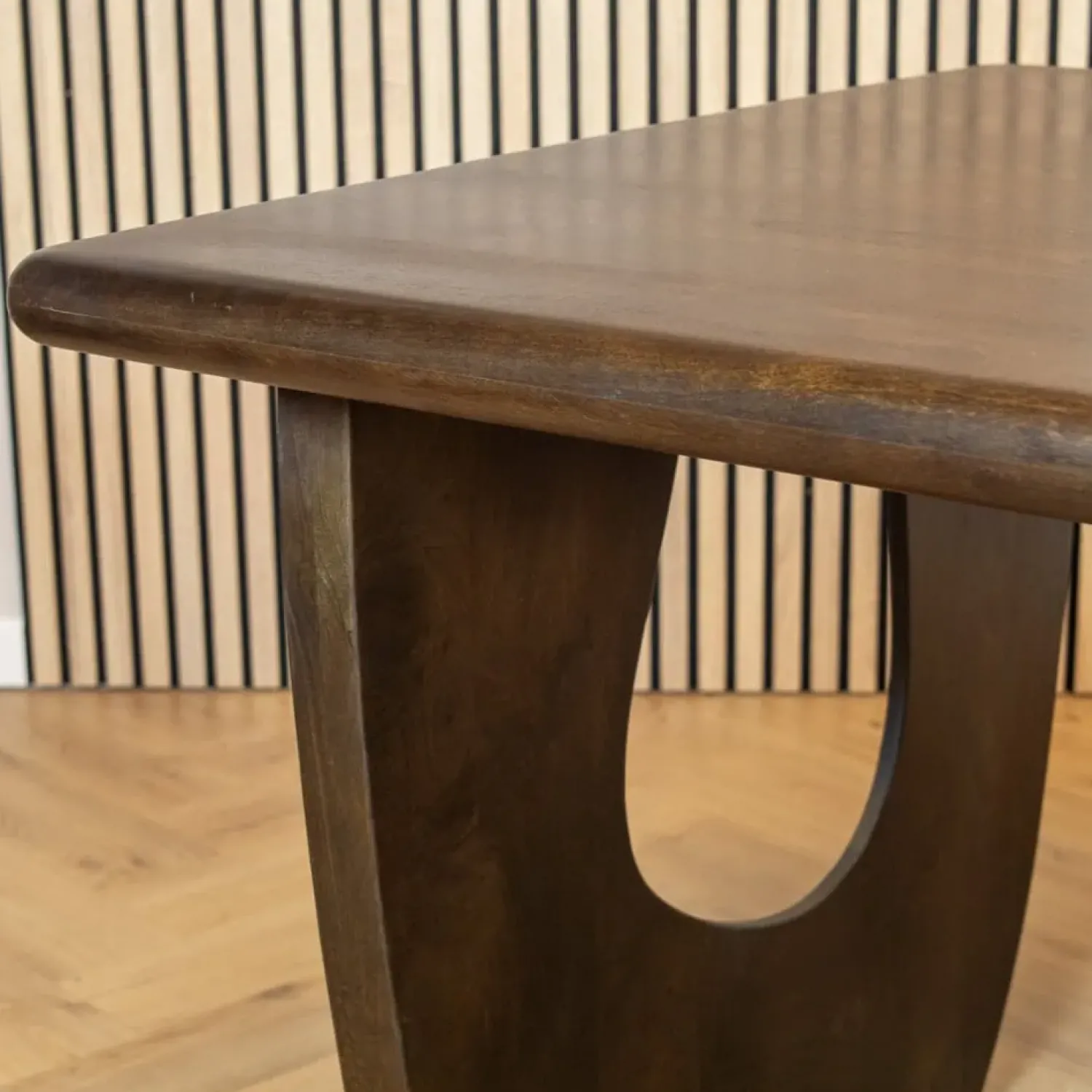 Mysons Eettafels|Tobias Eetkamertafel Walnoot 200cm
