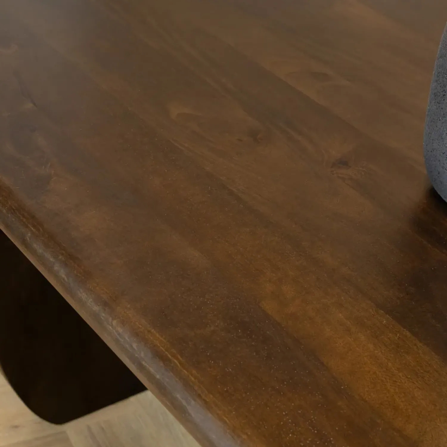 Mysons Eettafels|Tobias Eetkamertafel Walnoot 180cm