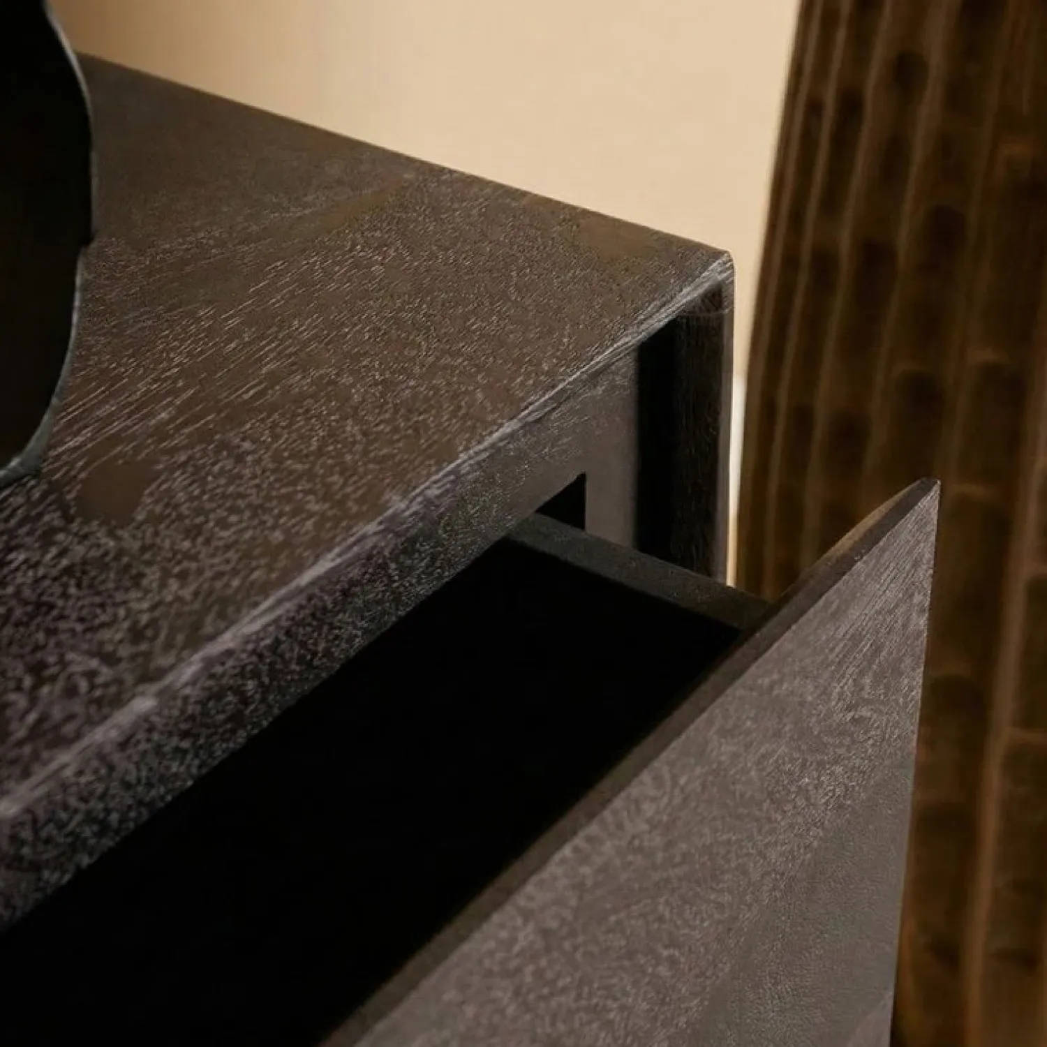 Furndea Industriele Kasten|Tv Meubels|Tony Zwevend Tv meubel Zwart Mangohout 240 cm