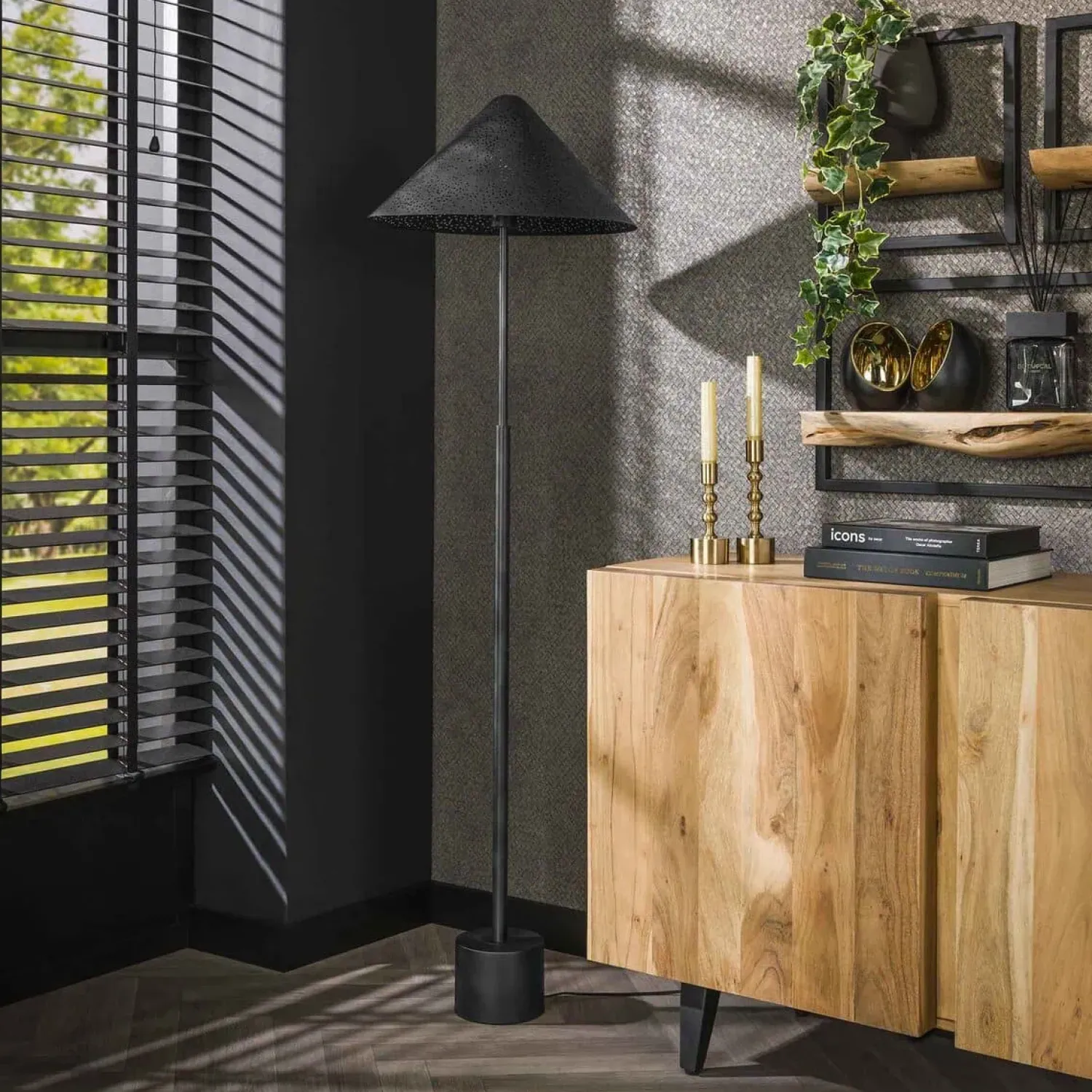 Kalfort Vloerlampen|Wanda 1-lichts Vloerlamp Charcoal