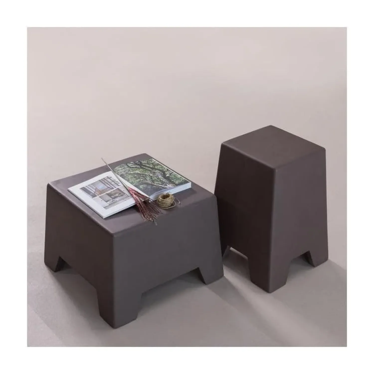 WOOOD Bijzettafels|Zina Bijzettafel Laag Cement Bruin 50cm